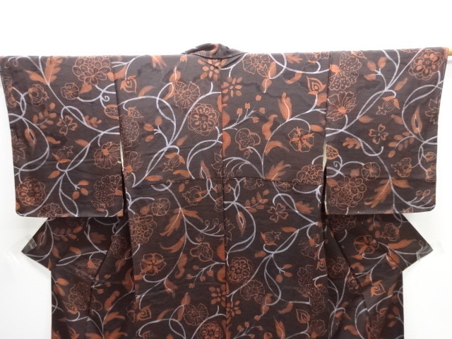  花模様織出し小紋着物